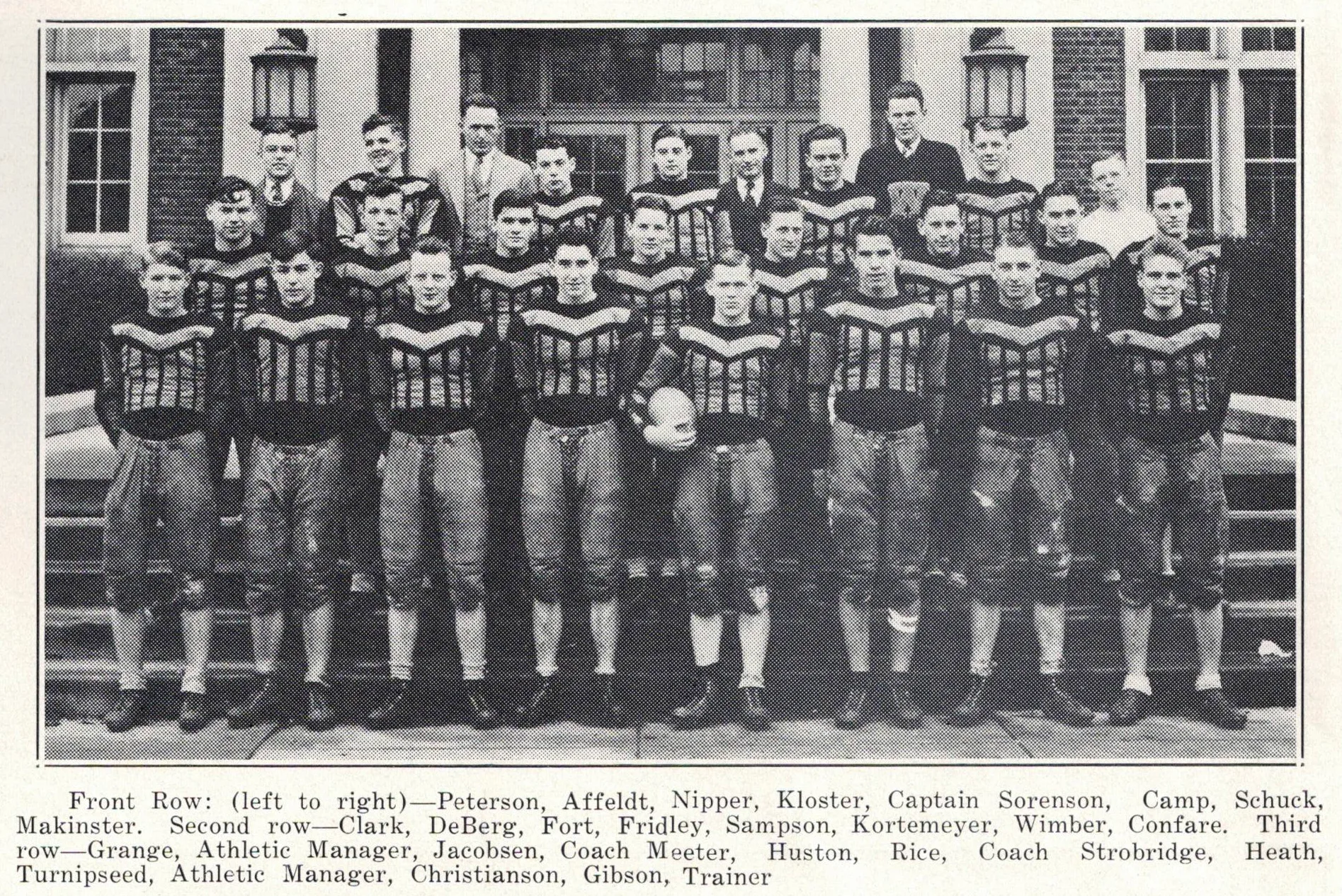 Boys Varsity Football team photograph
