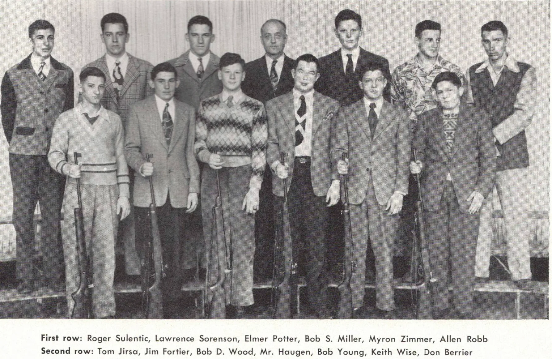 Boys Varsity Rifle team photograph