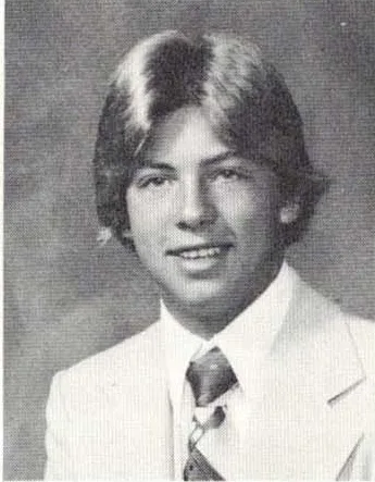 Steve Raecker — Primary portrait